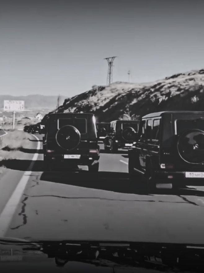 Gclass Mafia 🖤👑  #gclass #mercedes #gwagon #mafia #viralvideos 