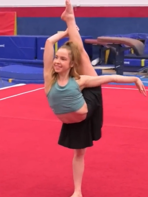 Anna McNulty 🤸‍♀️ | Jaw-Dropping Flexibility & Gymnastics Skills!” #AnnaMcNulty #GymnasticsStar #FlexibilityGoals #fyp #foryoupage