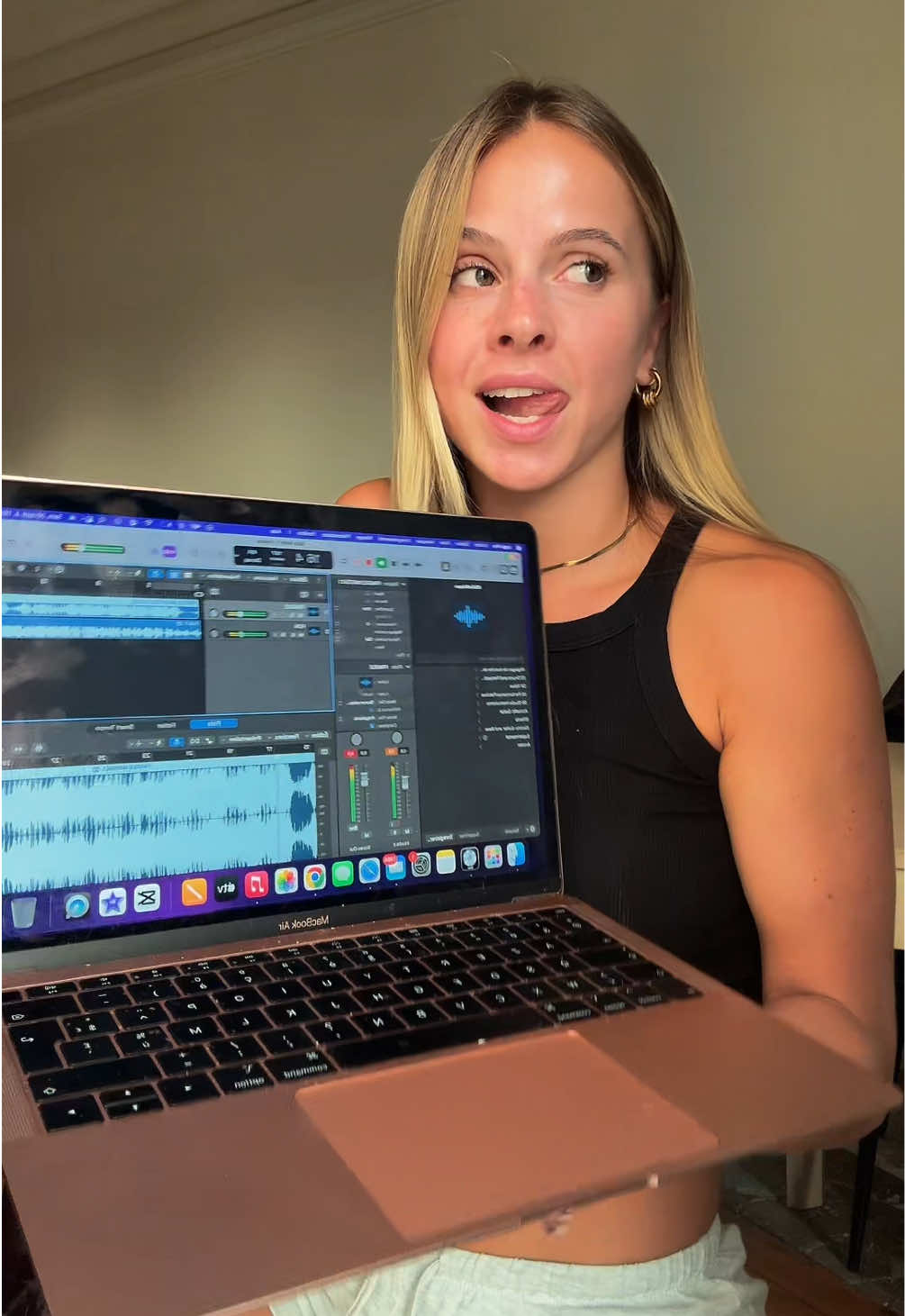 @Rema LISTEN PLEASE 😂☀️ #girl #remix #fyp 