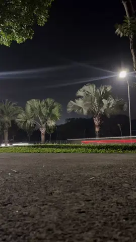 atur aja dah, lu kan panitia