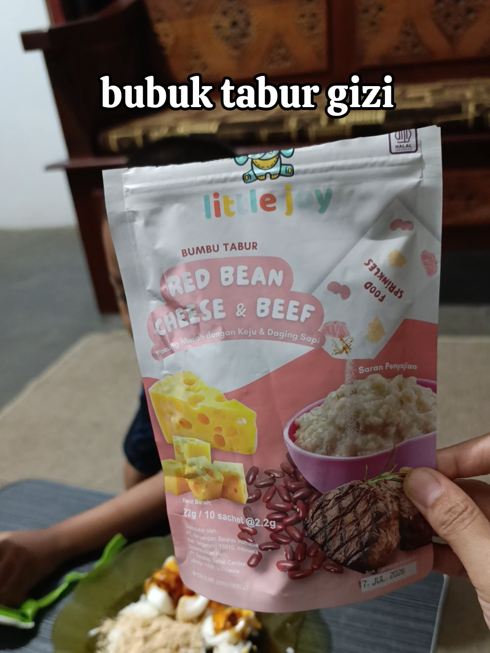 bubuk tabur gizi mengandung protein, lemak dan karbohidrat. bisa dicampur ke makanan atau langsung dimakan. varian red bean cheese beef tidak amis ya kak bun dan tanpa msg.  #littlejoy #bubuktaburgizi #mpasi #mpasisehat #bumbutabur 