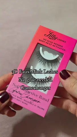 Lilly Lashes Self Adhesive Band No Glue Needed Lashes Gamechanger #lillylashes #noglueneededlashes #lillylashesgamechanger #lillylashesselfadhesive #lillylashesnoglueneededbodyheatactivated 