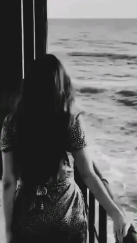 Brano: IN UN SILENZIO CHE RACCONTA TUTTO (Cuore_Folle) Artista:Cuore_Folle Testo:Cuore_Folle Mix & Mastering: Lunatick & Cuore_Folle Studio di registrazione: Dark Room Studio (by Lunatick) Video ufficiale: realizzato da Cuore_Folle Brano Completo su YouTube  Segui il Link in Bio👈