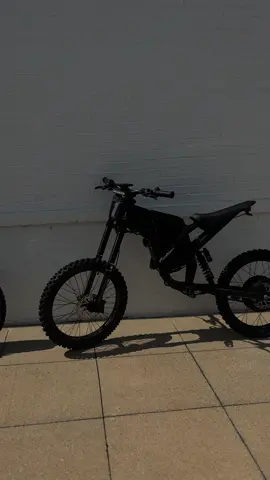 cleanest all black freego @x2.maxx @freegobikesofficial #freegox2 #surron #ga #emoto #rideouts 