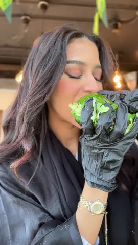 تجربتي الثانيه لمطعم بلاك الفنت الصدقق مستحيل تكون اخر مرا يجنن البرجررر @blackelephantburger ##تجربتي #وحده_تحب_الفلسفه #اكسبلورexplore #creatorsearchinsights 