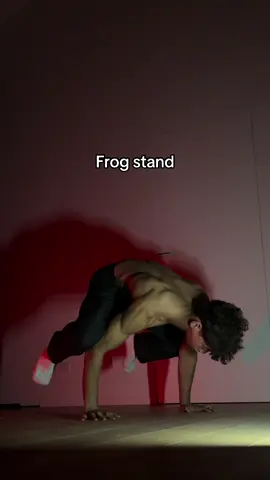 If you want to improve in calisthenics, follow for more!!! #calisthenics #beginner #skills #calisthenicsmotivation #tutorials 