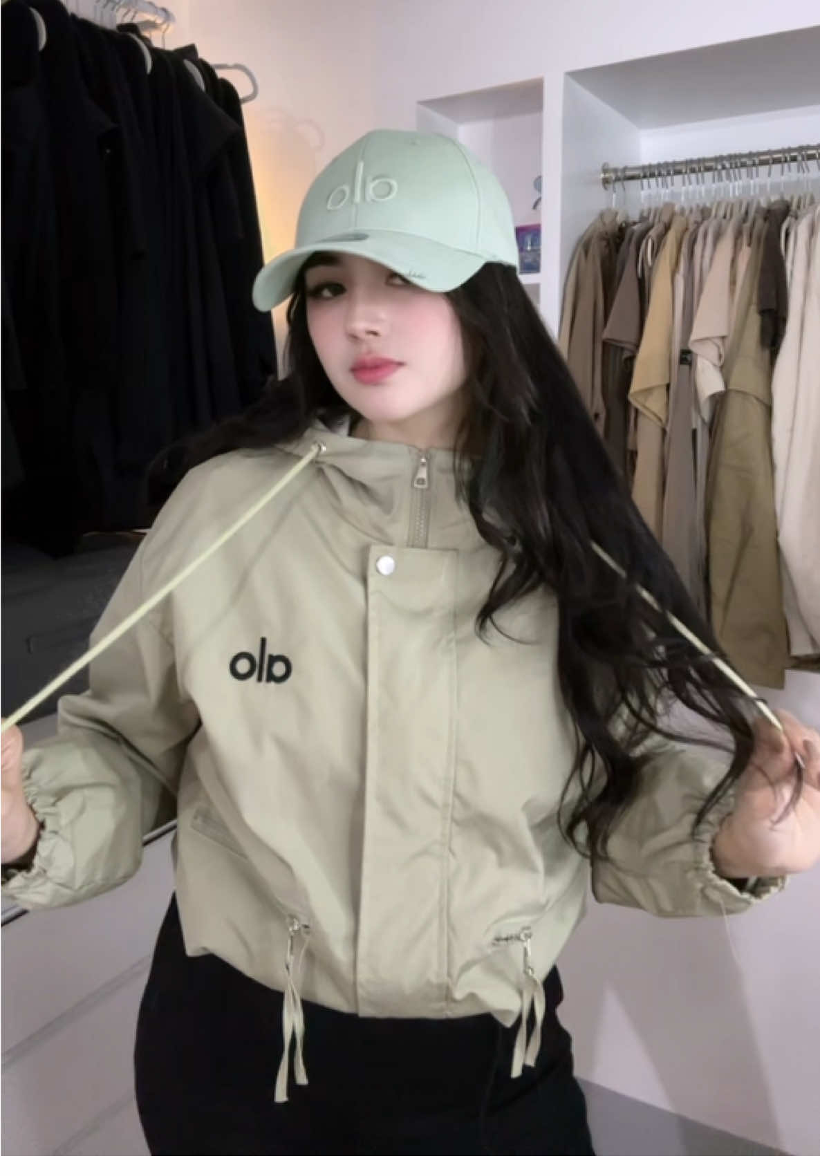 Restock nabaaaa?!🙈 #alojacket #Bkkcollection #kimjimenez #gloriousj #alocollectionbykimjimenez 