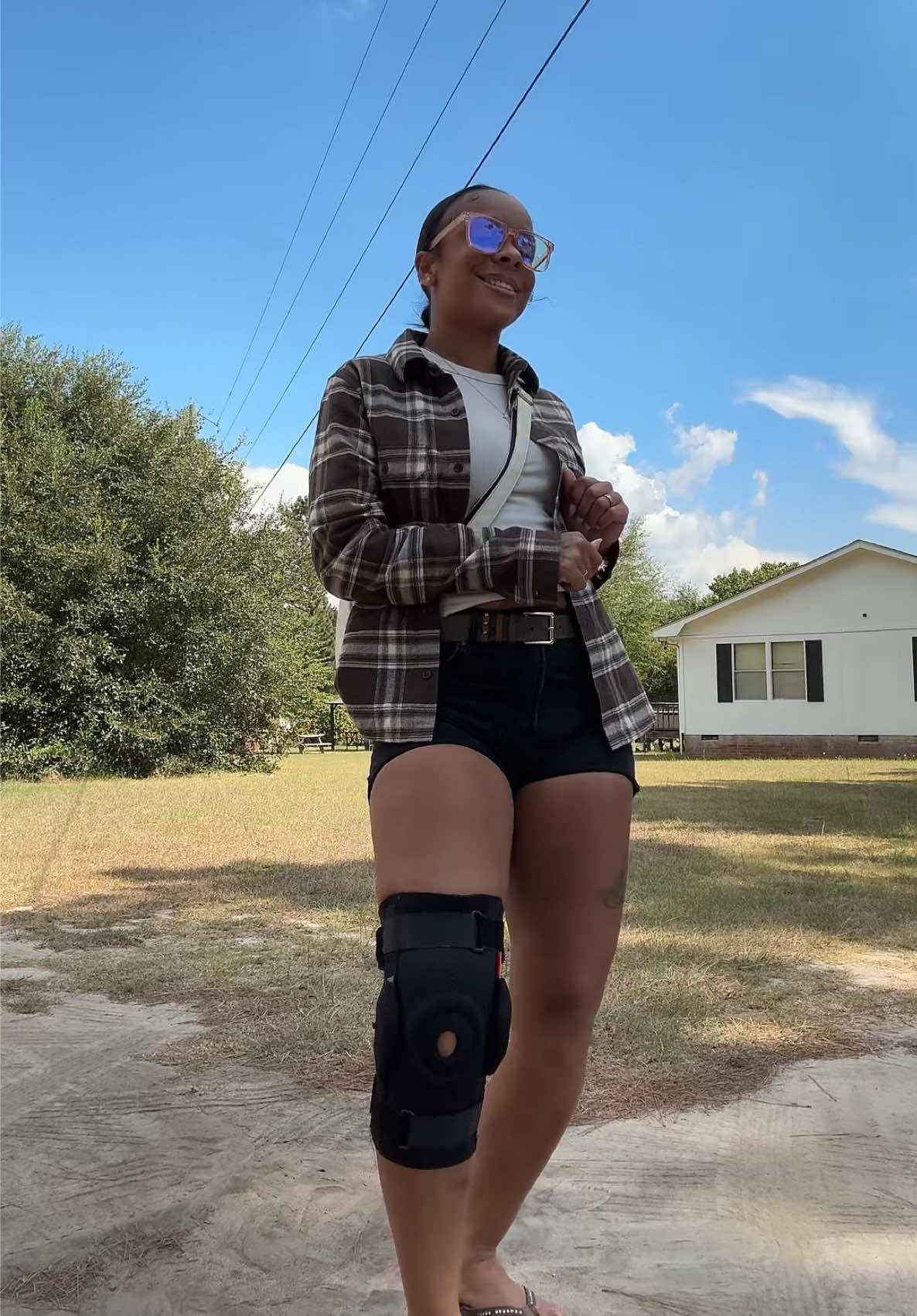 This why my knee hurt now 😂