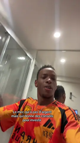Il est perdu de ouf il veut me guider….Vos tiktokeur crypto là 😂😂 Venez on lance la trend faites vos POV on va rigoler un peu #ninho #pourtoi #fyp #trend #NewMusic 