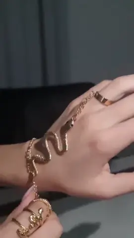 All the prettiness in your hand with Glamisky jewelry ✨️  #unboxing #jewelry #ugc #viral #glamisky