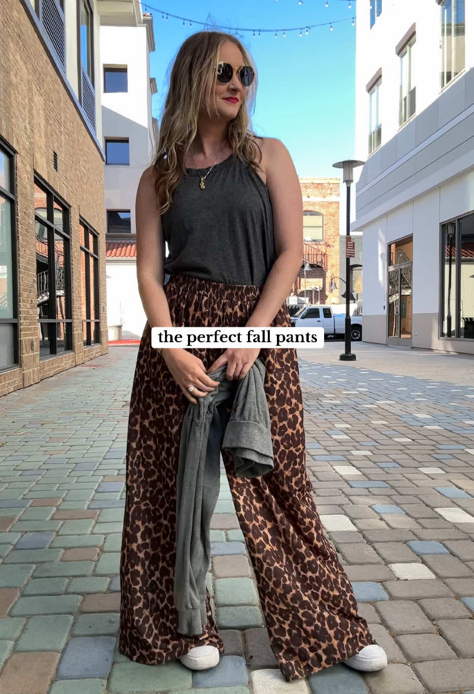 Heads up! Sizes 0-10 DO NOT HAVE POCKETS. There has been some confusion on my other videos. The plus size option DOES have pockets. @Cider #cider #leopardpants #fallfashion #elasticpants #midsizefashion 