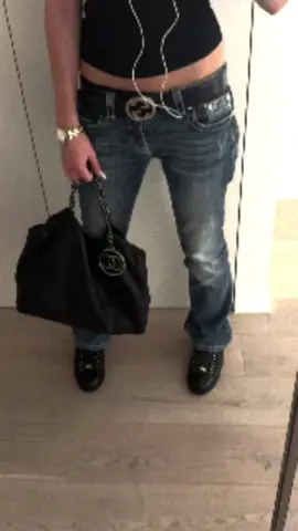 Crazy, H0e’s act scandalous #swag #archive #balenciaga #iphone6 #2000s 