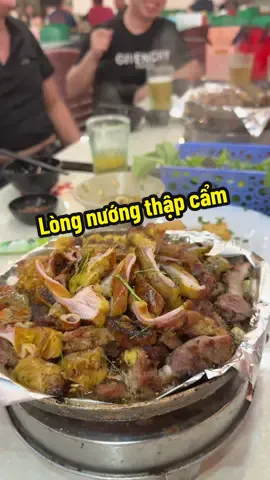 Lòng nướng thập cẩm trên bếp cồn chỉ có khách sau 22h mới dc thưởng thức 🤭 đố mn biết vì sao #duongtauquan #fyp #nhaubinhdan #biahoi #xuhuong 
