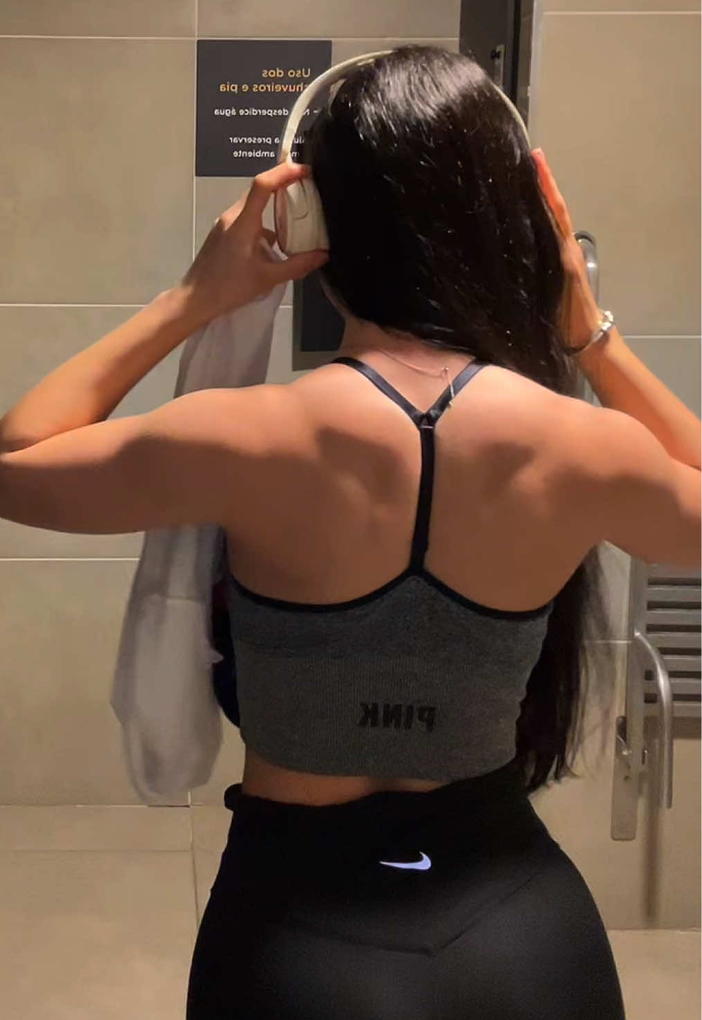 Feliz pré leg day #GymTok #gymgirlsoftiktok #fy #paratii #legday 