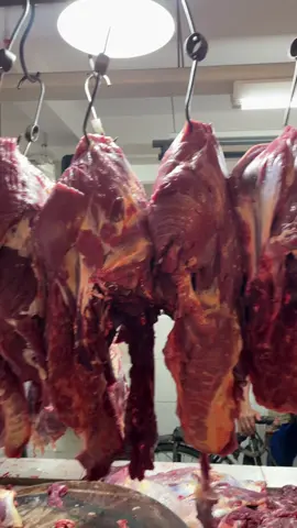 BISMILLAH KITA MULAI TEMPUR HARI INI 6 EKOR SEMOGA DI LANCARKAN YANG MAU ORDER SOK DM” YA BOSQUE #fyppppppppppppppppppppppp #fyp #daging #dagingsapi 