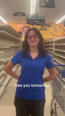 Best 9 months in any job I’ve ever had. Can you tell we were crying before this 🥹 #Kroger #600 #krogercloseout @✌️ 