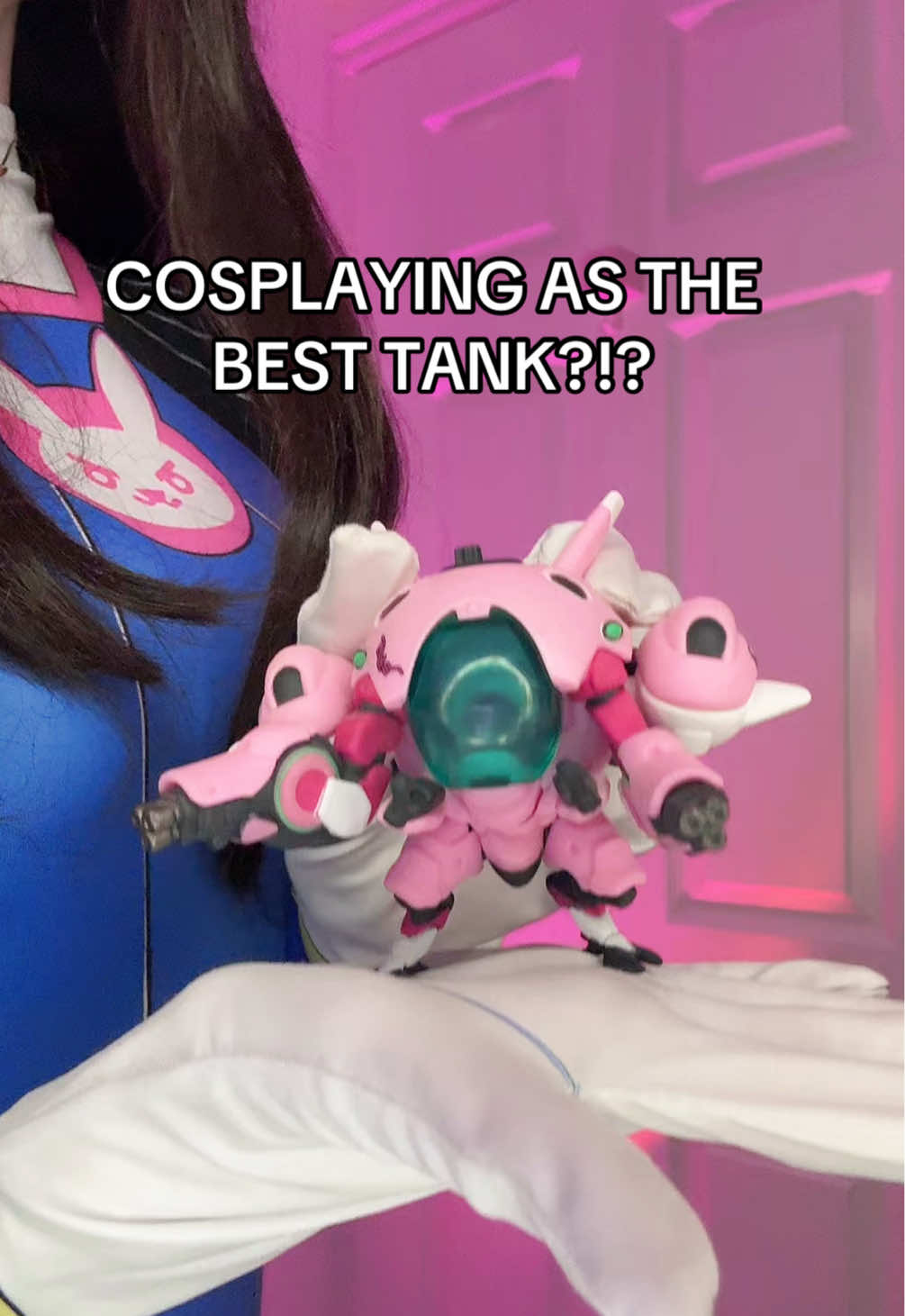 SHES BACK!! 👀💕 D.Va is always SO fun to cosplay!! Go check out my insta for dva pics!! #dvacosplay #overwatch #overwatchcosplay #dva #cosplay 