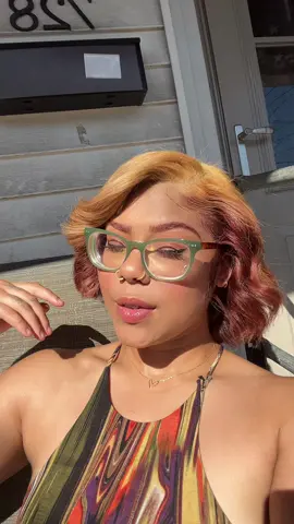 Do yall see the eyebrows tho ??  🫣 #newhairwhodis 