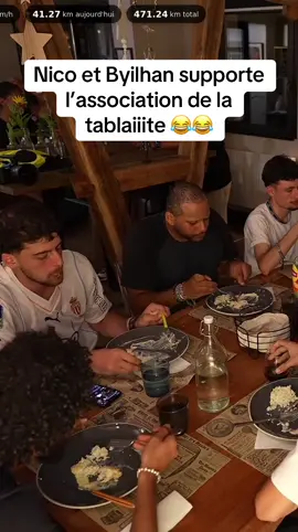 L’association de la tablette 😂 @Nico_là @Byilhan #byilhann #nico #association #tablette #drole 