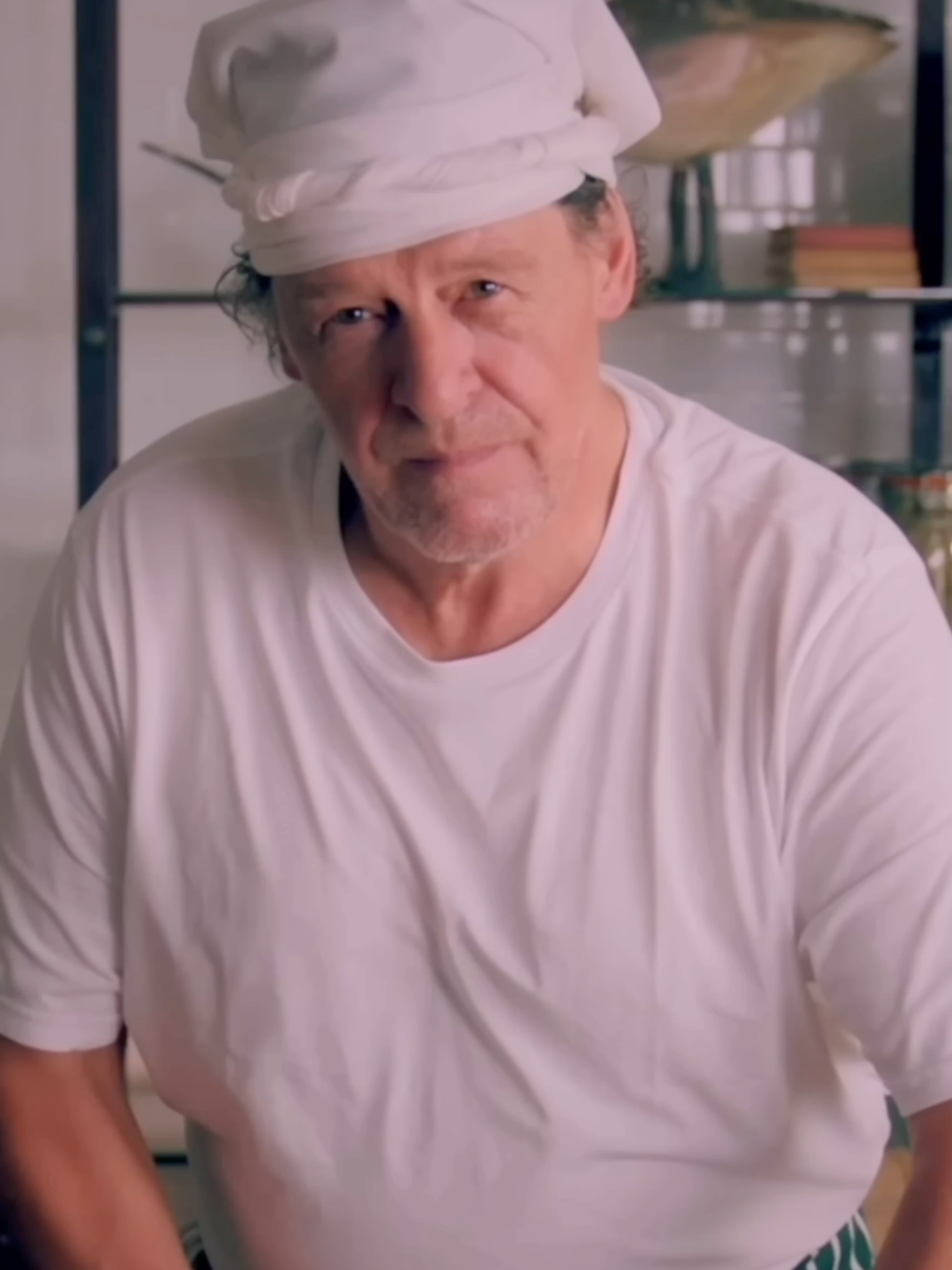 A Master At Work.  marco pierre white showing why the right technique – and the right board – makes all the difference. #chefskills #marcopierrewhite #cookinglegend #fyp #foryou #viral #kitchenlife #culinaryskills #FoodTok #chefsoftiktok