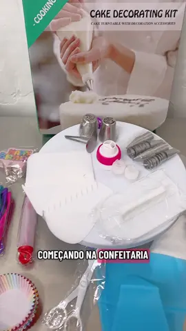 🎂 Começando na confeitaria? Esse kit com 322 peças tem tudo que você precisa gastando pouco! ✅ Completo e fácil de usar ✅ Ideal para treinar e já vender ✅ Promoção especial por tempo limitado 🚨 Clique no carrinho amarelo e garanta o seu agora! . . . #kitconfeiteiro #confeiteira #testandoprodutos #tiktokshop #confeitaria 