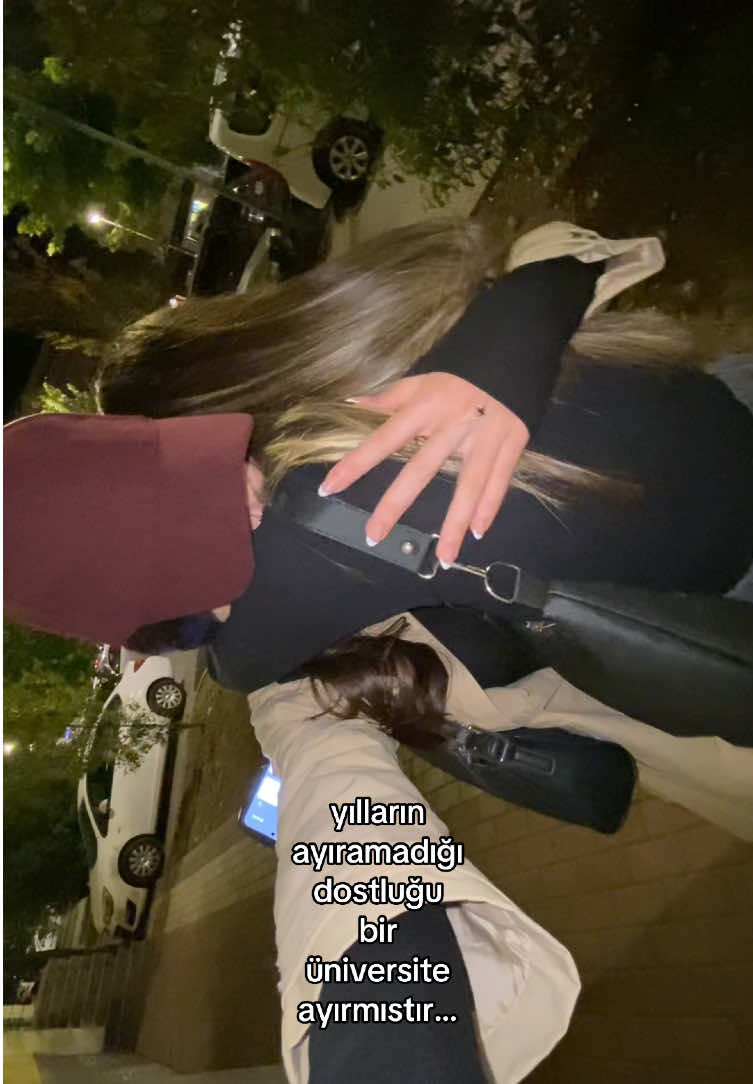 vedasal.. #üniversite #friendship #sad #kesfet #foryourpage @gül çevik 