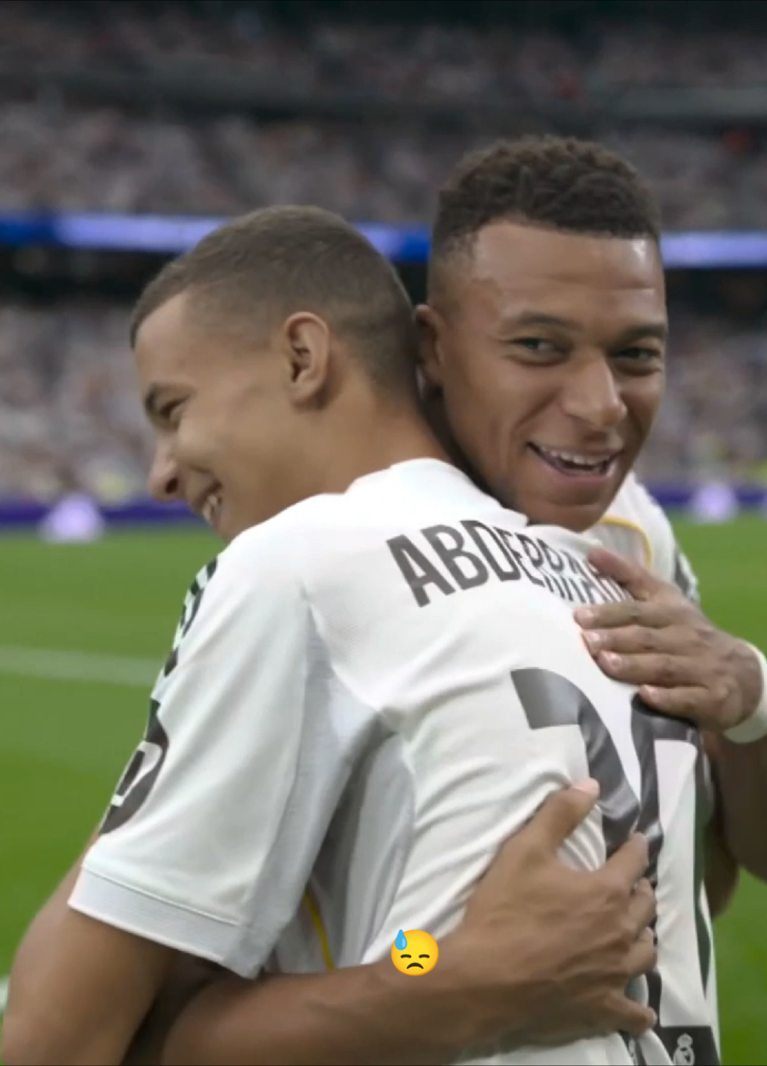 Gran gesto del Real Madrid con Abderrahim Ouhida #realmadrid #abderrahim #homenaje #madridista #espanyol 