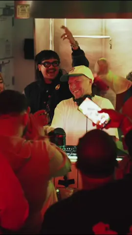 Grocery store anthems are anthems for a reason #organic #throwback #anthem #liveset #y2k