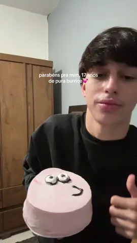o pou depois de ir para uma guerra 🥺