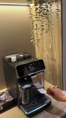 أول كوب قهوة… بداية الحكاية ☕ #اكسبلورexplore #your_coffee #قهوتي☕مزاجي☕ #فيلبس #5500 