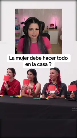 Julieta tiene un punto, si #girlofnox #girlofnoxclips #julietaallegretti #reaccion #andresitow 
