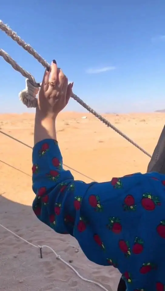 كم هي مؤلمه هذي الابيات وموجعه صح لسااانك يا شاعره يامبدعه 