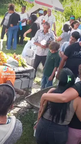 Esa forma de persignarse no me la sabia #PersiganarNuevo