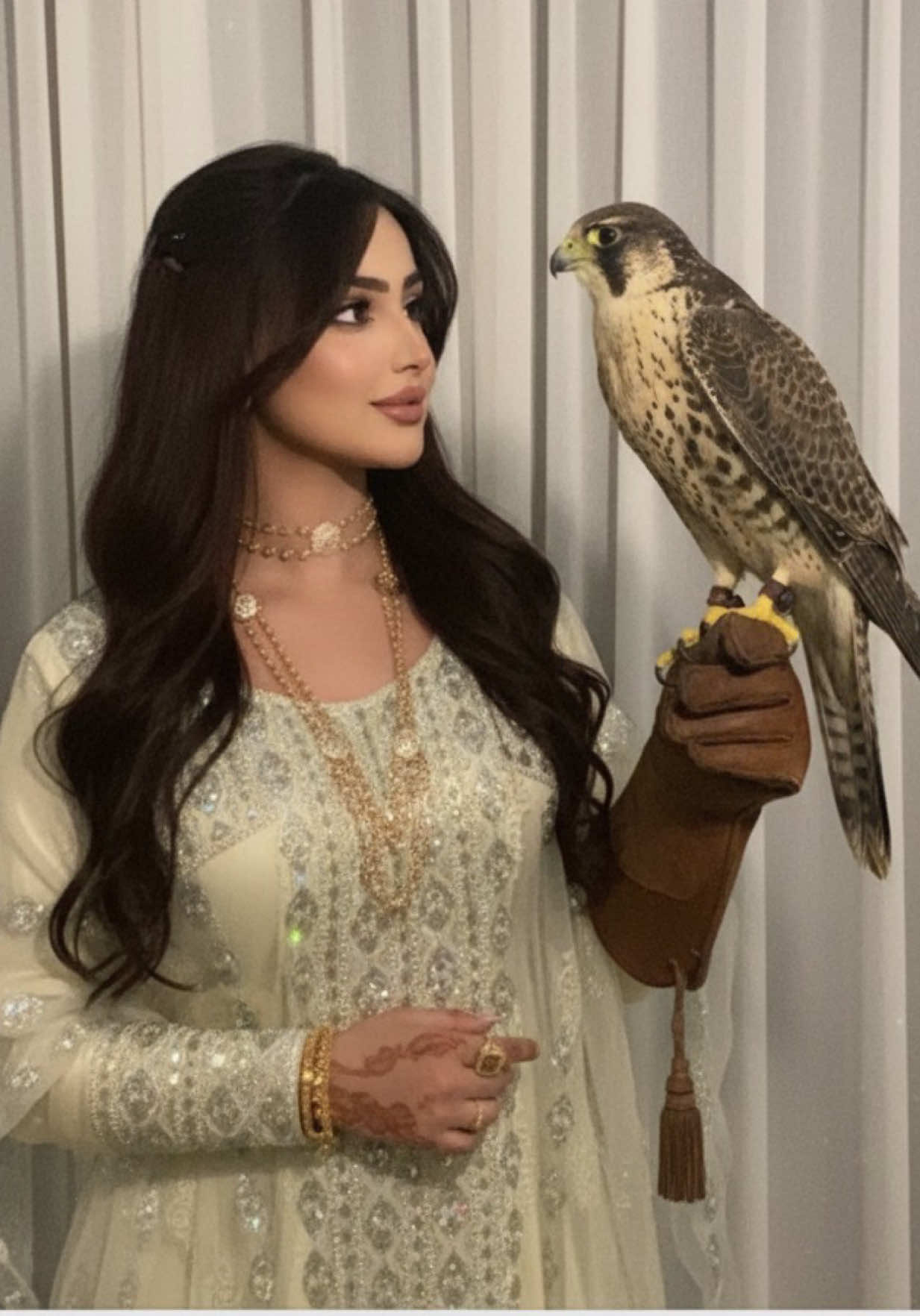 🦅
