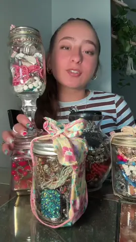 Comment for a chance to win😝😝😝 #mystery #jewelry #jewelryjar #giveaway #jewelrytiktok 