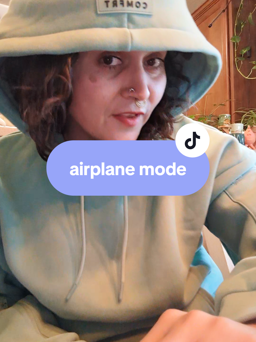 pockets everywhere. The airplane mode hoodie  #tiktokshoprestock #TiktokshopBlackFriday #tiktokshopCyberMonday #airplanemode @Comfrt  #tiktokshopfalldealsforyou