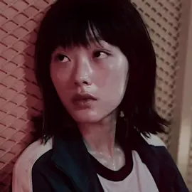 do we fw the glitch at the loop?? #jiyeong #jiyeongedit #leeyoomi #leeyoomiedit #squidgame  scp kal6psiiascp