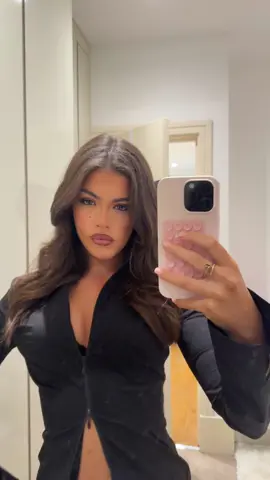 my stress rash matches my blush 😇