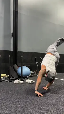 Wait for the fail  #GymTok #shouldersworkout #Fitness #weightlifting 