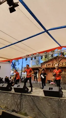 Aquel hotel @LA MAGIA OFICIAL  En una de las mejores voces de la cumbia chilena ♥️ #JC #lagranmagiatropikal  #LaMagia #Chile #fiestaspatrias 