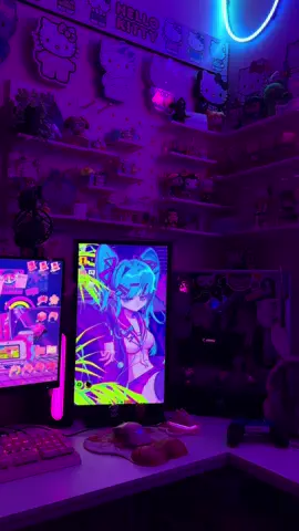 Mmmm it’s the weekend #pcsetup #GamerGirl #aesthetic #foryou #gamersetup 