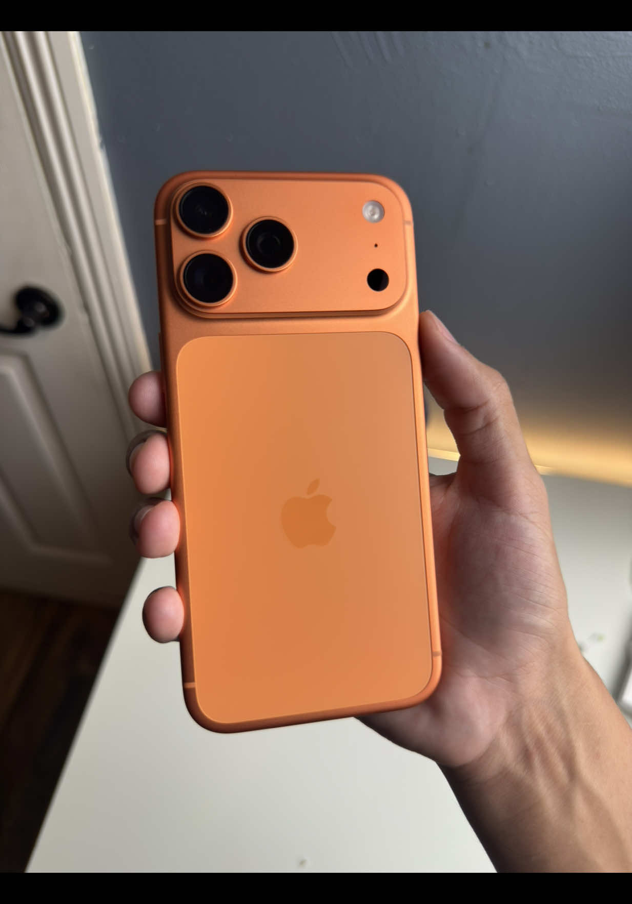 iPhone 17 Pro Max unboxing in Cosmic Orange 🍊