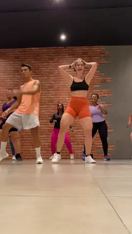 Poesia pra colocar amanhã no almoço de família! 🙊😂