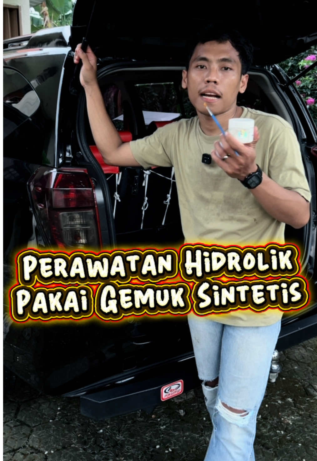 Gemuk bening atau sintetis grease dari garasiagan, serbaguna untuk perawatan hidrolik kalian supaya tidak cepat karatan dan seret, awet, tahan panas dan wangi kopi cocok untuk perawatan mobil kalian langsung cek keranjang!#gemuksintetis #pelumas #gemukbening #garasiagan #fyp 
