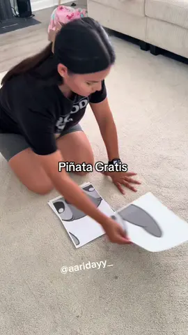 Suele pasar 🤣🫰🏻 #piñata#piñataspersonalizadas#piñatascreativas#piñatastitch#trabajosbonitos#mamaluchona#mamatrabajadora#mamaindependiente#ideasdedecoracion#decorideas