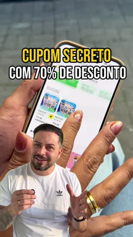 🚨 CUPOM SECRETO 99FOOD: 70% OFF 😱🔥 Galera, a 99 virou Food e liberou um cupom surreal pros nossos seguidores 👇 🎁 MAISDESP70 Eu testei e, pasmem: 🍔 Combo do McDonald’s por menos de R$10 🥙 10 esfihas do Habib’s quase de graça 🥤 Milk Moo Malhada saindo a R$8,43 🍝 Fora Outback, Coco Bambu e muitos outros no delivery! ⚡ Só tem detalhe: é válido apenas no primeiro pedido na Grande SP. 💡 Mas fica a dica em off: já usou? Faz cadastro no nome da mãe, do pai, do irmão, até do vizinho kkk. Vale pra geral aproveitar esse descontão enquanto dura! 📲 Como ativar no app 99Food: 1️⃣ Abra o app da 99 2️⃣ Vá em Food (delivery) 3️⃣ Clique em Cupons 4️⃣ Digite MAISDESP70 e aplicar 5️⃣ Escolha seu lanche e aproveite! 🥳 🚨 Regras do cupom: ✔️ Só no delivery 99Food ✔️ Pedido mínimo R$25 ✔️ Desconto máximo R$30 ✔️ Somente novos usuários 🔥 Corre porque esse cupom não vai durar! 💾 Salva esse post e marca quem vai pedir com você. @maisde.sp