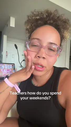 I get major FOMO from staying in, but also miss my house once I'm outside 😭 I also hate 