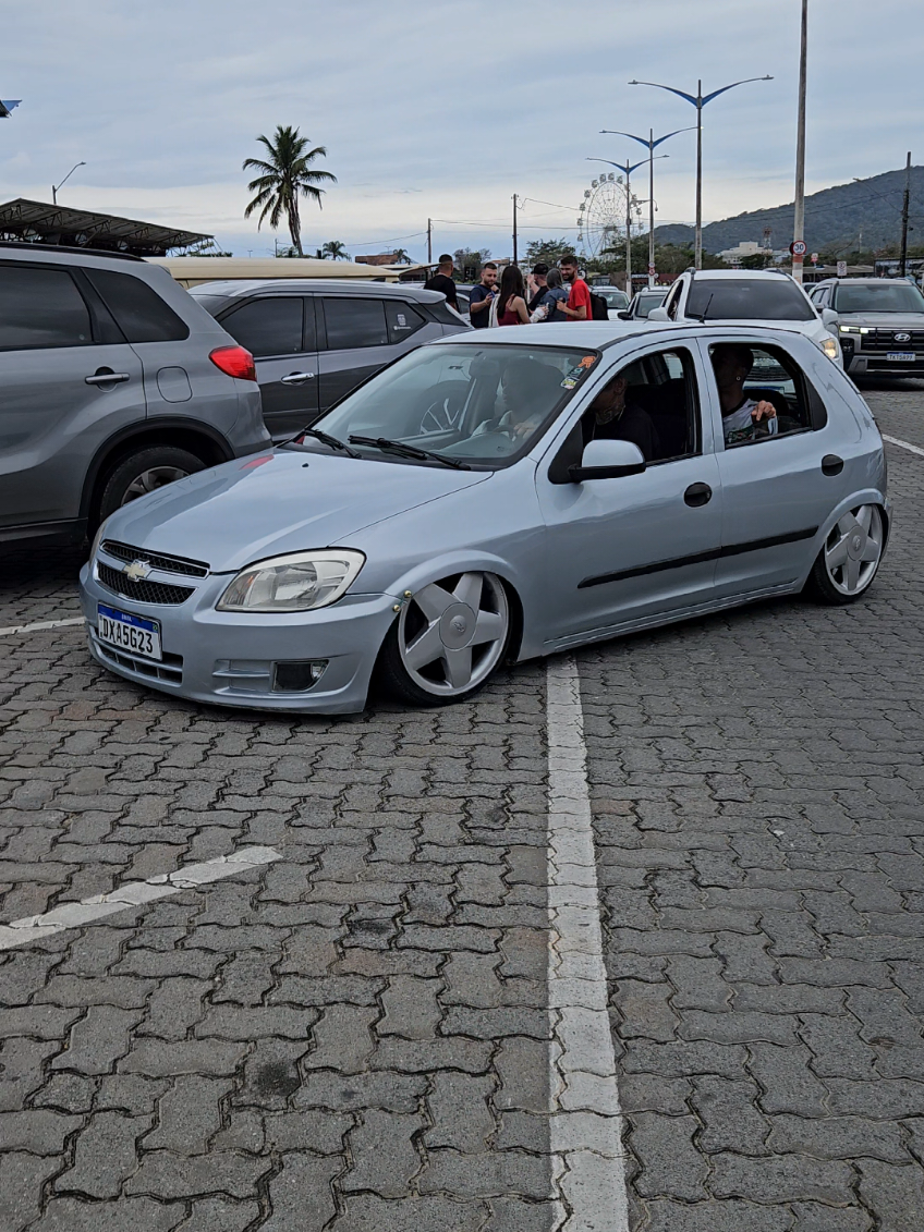 no talento 📽😍🇧🇷 #ontheroadbr_🇧🇷 #chevrolet #celta #carrobaixo #rebaixados 