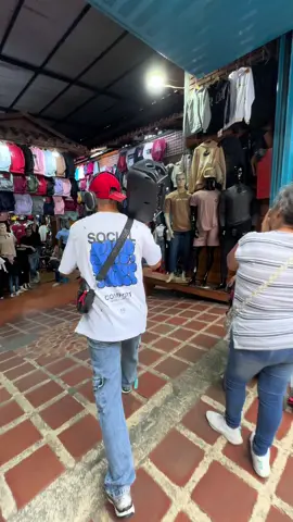 LA LOKURA HACIENDO LO SUYO 🤷🏻‍♂️😏🕺🏻😂 @leandrokomedia 