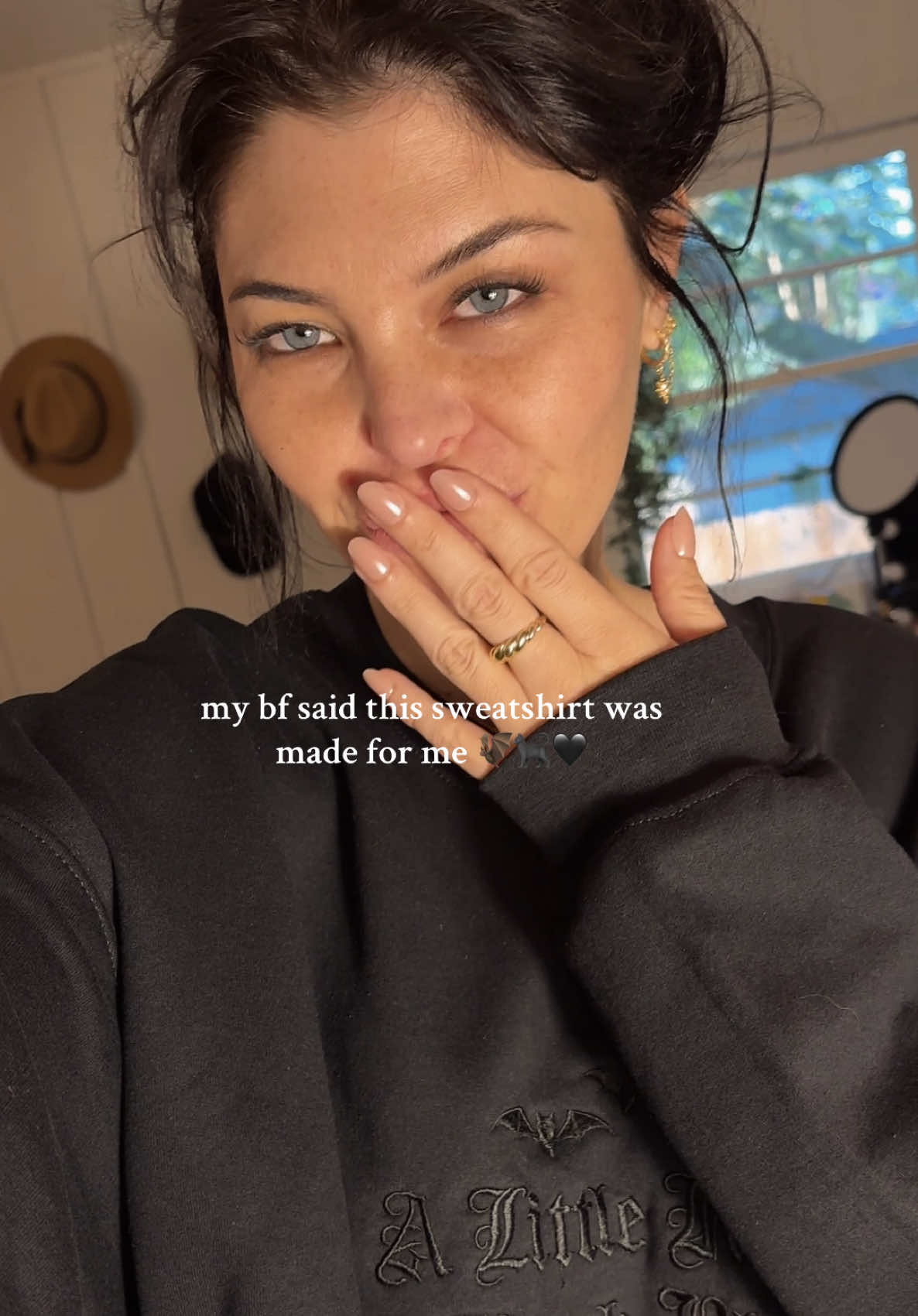 Little ray of pitch black 🐈‍⬛🖤 #gothgirl #gothic #fallfashion #tiktokshopcreatorpicks #halloween 